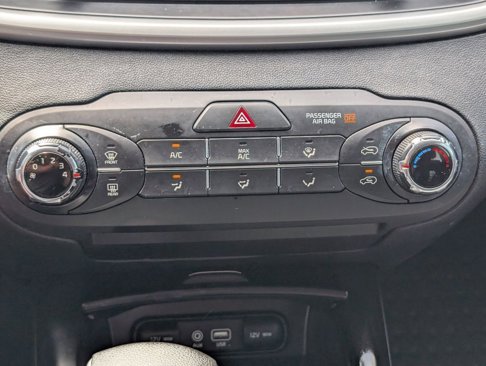 Used 2019 Kia Sorento L image 26