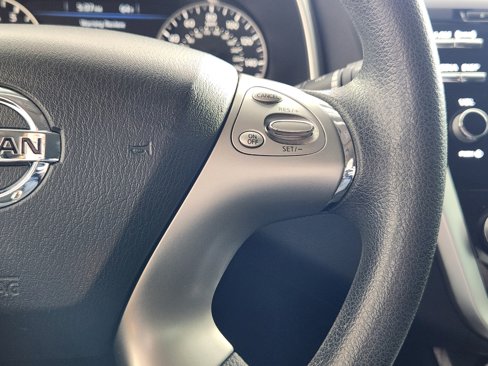 Used 2017 Nissan Murano S image 22
