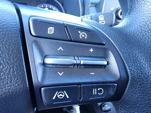 Used 2022 Hyundai Kona SE w/ Cargo Package image 19