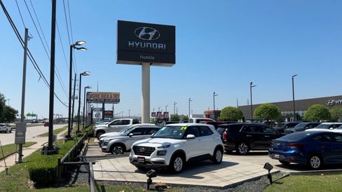 Certified 2024 Hyundai Venue SE image 42