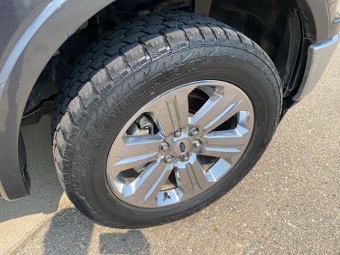 Used 2018 Ford F150 Lariat w/ Equipment Group 502A Luxury image 21