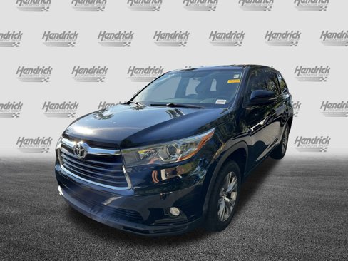 Used 2015 Toyota Highlander LE image 5