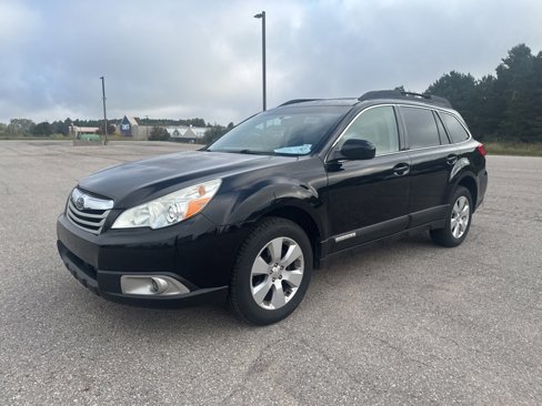 Used 2010 Subaru Outback 2.5i Premium w/ Popular Equipment Group 1B image 21