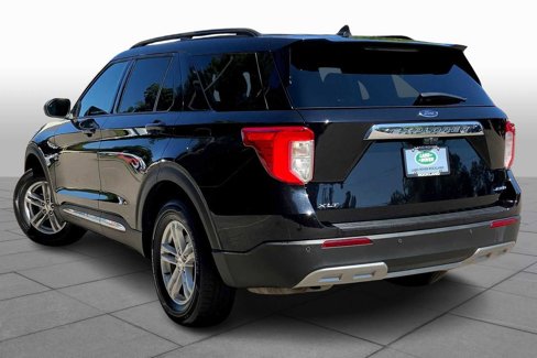 Used 2021 Ford Explorer XLT w/ Equipment Group 202A image 11