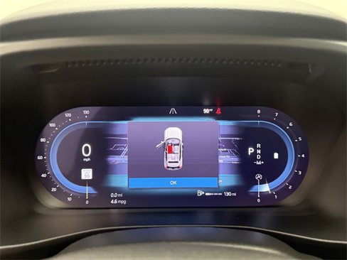 Certified 2025 Volvo XC40 B5 Core image 18