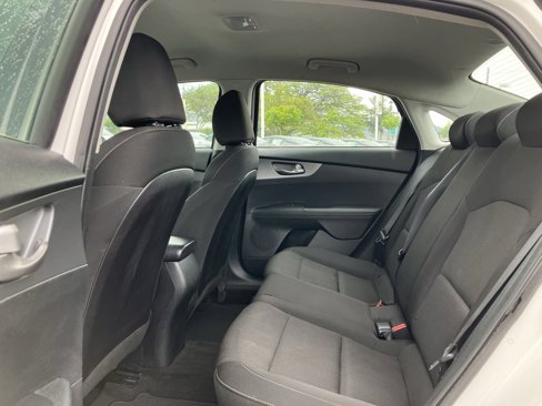 Used 2021 Kia Forte LXS image 9