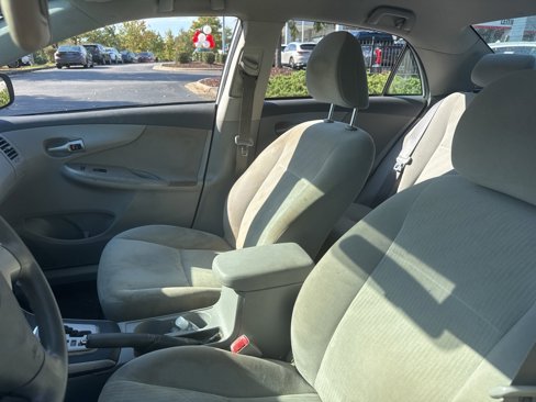 Used 2010 Toyota Corolla LE image 10