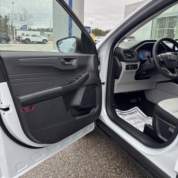 New 2025 Ford Escape Active w/ Cold Weather Package image 16