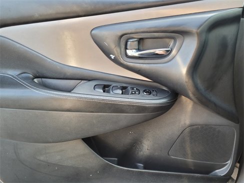 Used 2021 Nissan Murano SV image 25