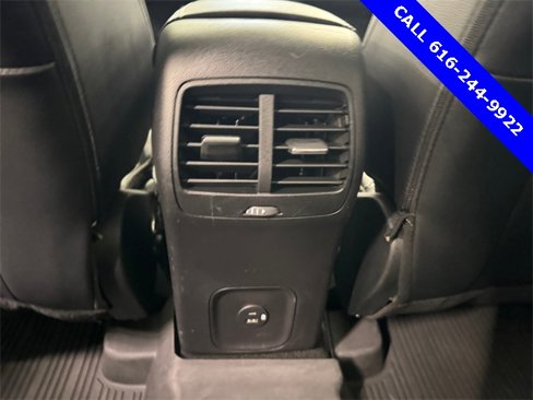Used 2022 Ford Escape Titanium image 17