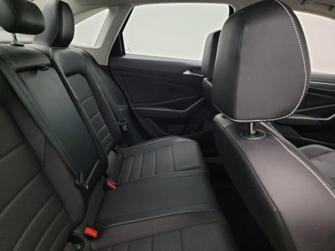 Used 2024 Volkswagen Jetta SE image 19
