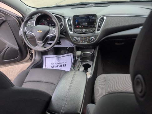 Used 2022 Chevrolet Malibu LT image 34