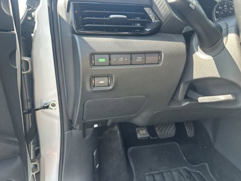 Certified 2023 Nissan Sentra SV image 18