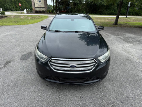Used 2013 Ford Taurus SEL image 2