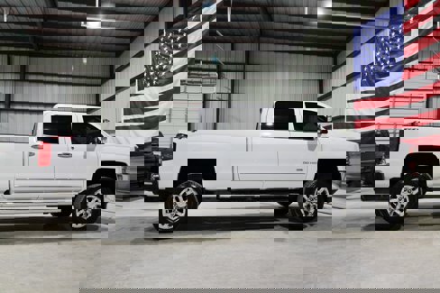 Used 2018 Chevrolet Silverado 2500 LTZ w/ LTZ Plus Package image 13