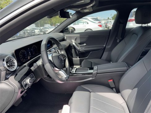 Certified 2025 Mercedes-Benz CLA 250 4MATIC image 4