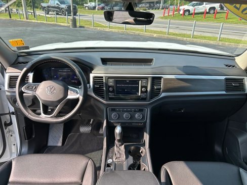 Used 2023 Volkswagen Atlas SE image 14
