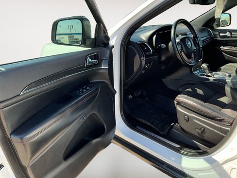 Used 2019 Jeep Grand Cherokee Trailhawk image 10