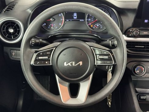Used 2023 Kia Forte LXS image 12