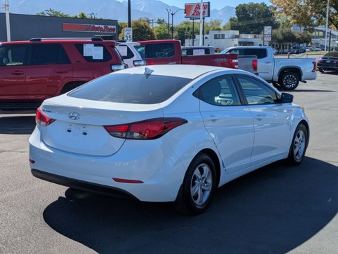 Used 2015 Hyundai Elantra SE image 3