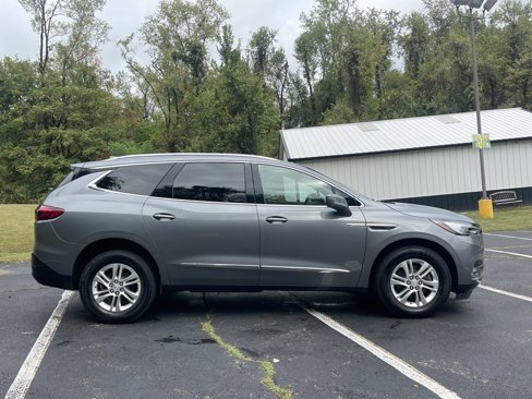 Used 2019 Buick Enclave Essence image 2