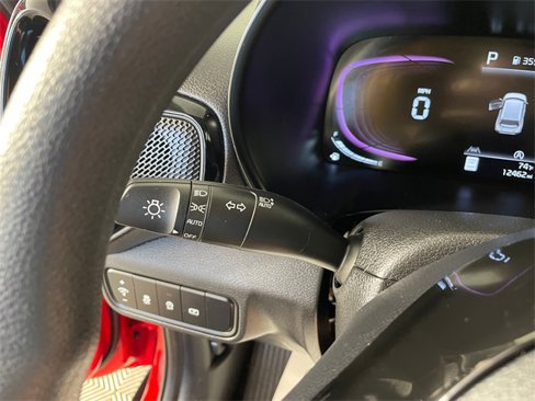 Used 2023 Kia Soul S image 13