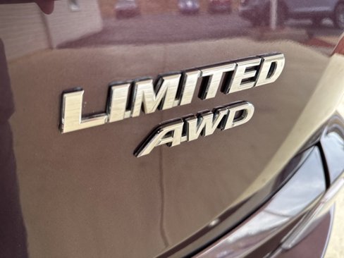 Used 2016 Toyota RAV4 Limited image 34