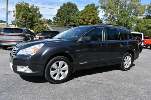 Used 2011 Subaru Outback 2.5i Limited image 2