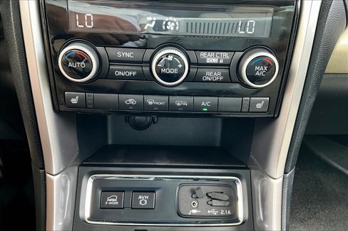 Used 2020 Subaru Ascent Limited w/ Technology Package image 28