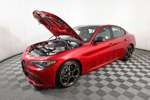 New 2025 Alfa Romeo Giulia w/ Driving Assist Package image 34
