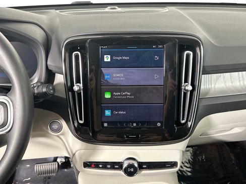 Used 2025 Volvo XC40 B5 Plus w/ Protection Package image 13