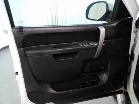 Used 2010 Chevrolet Silverado 1500 LT w/ Z71 Appearance Package image 16