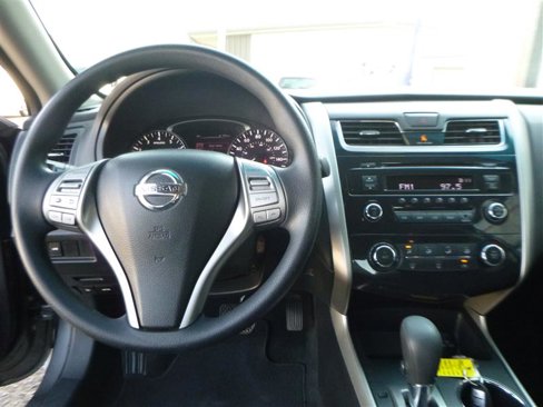 Used 2015 Nissan Altima 2.5 S w/ Power Driver Seat Package image 10