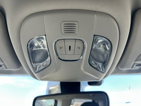 Used 2021 Jeep Compass Trailhawk image 16