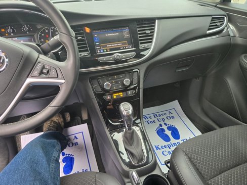 Used 2022 Buick Encore Preferred w/ Safety Package image 9