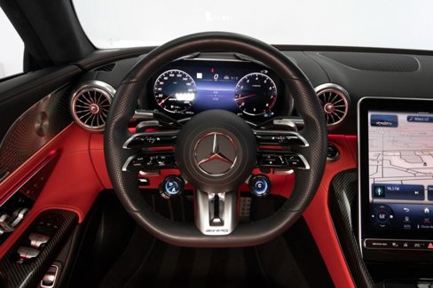 Used 2022 Mercedes-Benz SL 63 AMG 4MATIC image 32