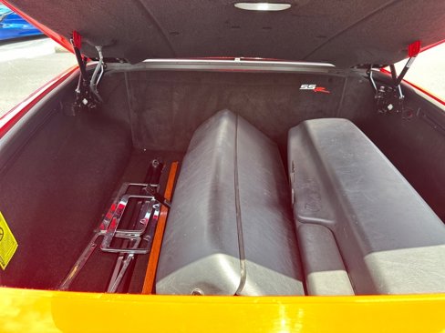 Used 2004 Chevrolet SSR w/ Preferred Equipment Group image 25