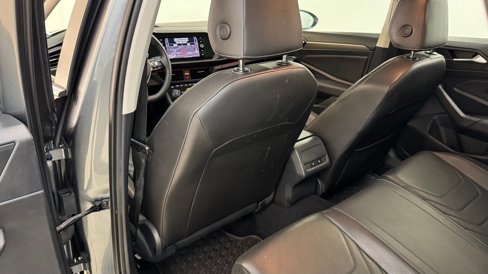 Used 2020 Volkswagen Jetta SEL Premium image 33