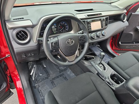 Used 2017 Toyota RAV4 LE image 15