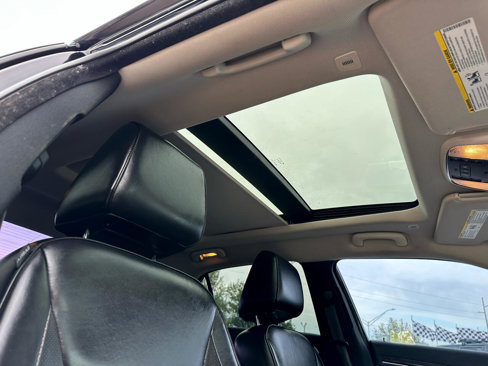Used 2018 Chrysler 300 Limited image 13