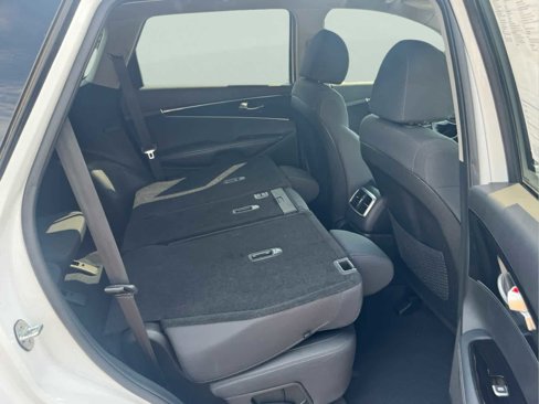 Used 2019 Kia Sorento LX image 30