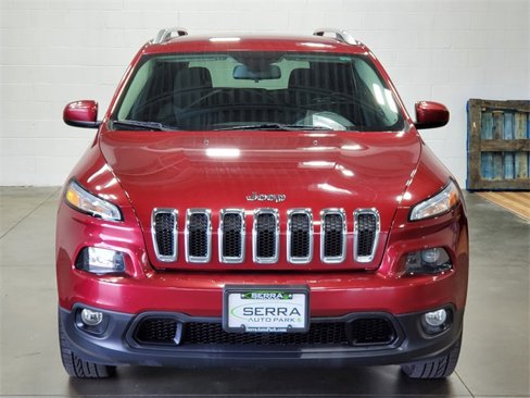 Used 2017 Jeep Cherokee Latitude w/ Cold Weather Group image 8