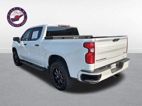 Used 2020 Chevrolet Silverado 1500 Custom w/ Custom Value Package image 18