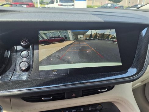 Used 2023 Buick Envision Essence image 18