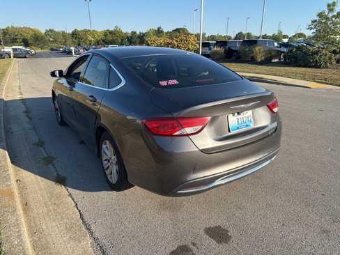 Used 2015 Chrysler 200 Limited image 7