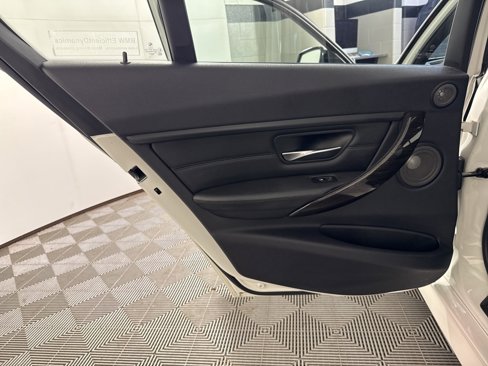 Used 2015 BMW 335i xDrive Sedan image 18
