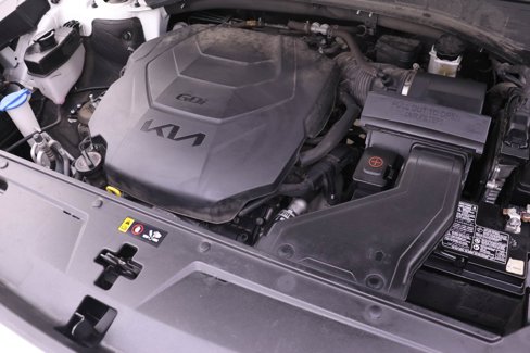 Used 2022 Kia Telluride LX image 16