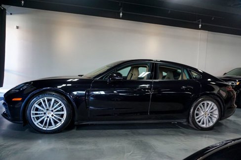 Used 2018 Porsche Panamera image 56