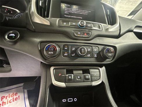 Certified 2024 GMC Terrain SLE w/ Driver Convenience Package image 16