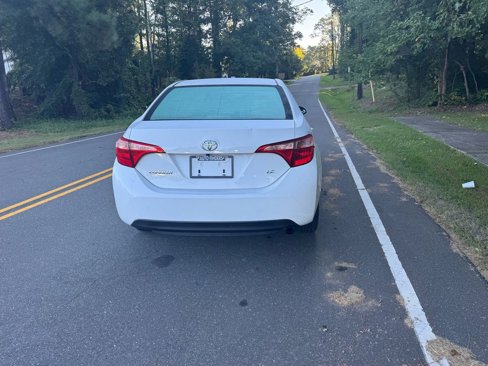 Used 2017 Toyota Corolla L image 9